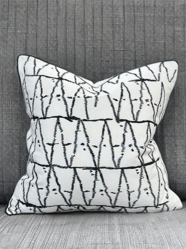 VIVA015 White