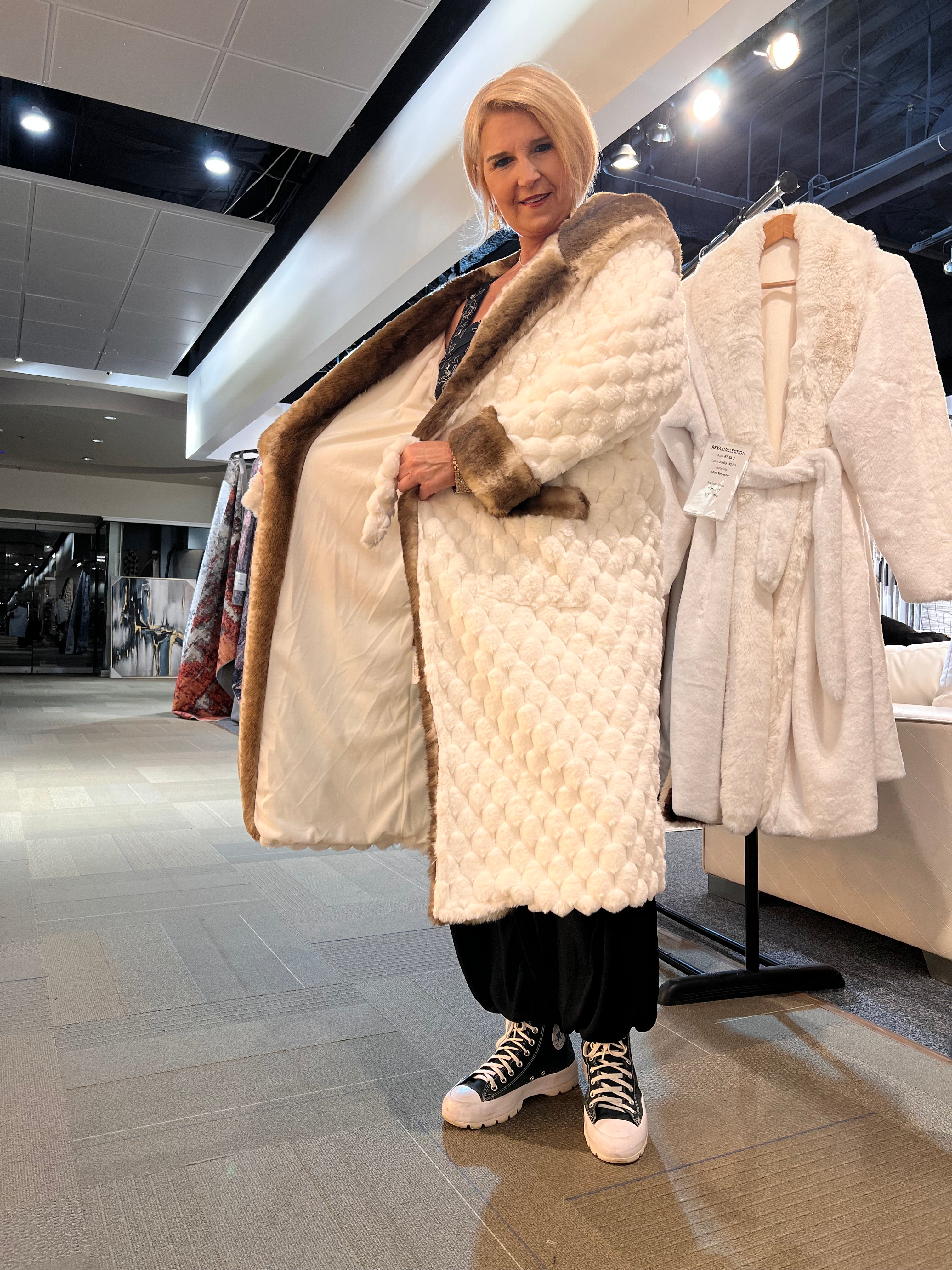 REXA ROBE 1 – Rug Factory Plus