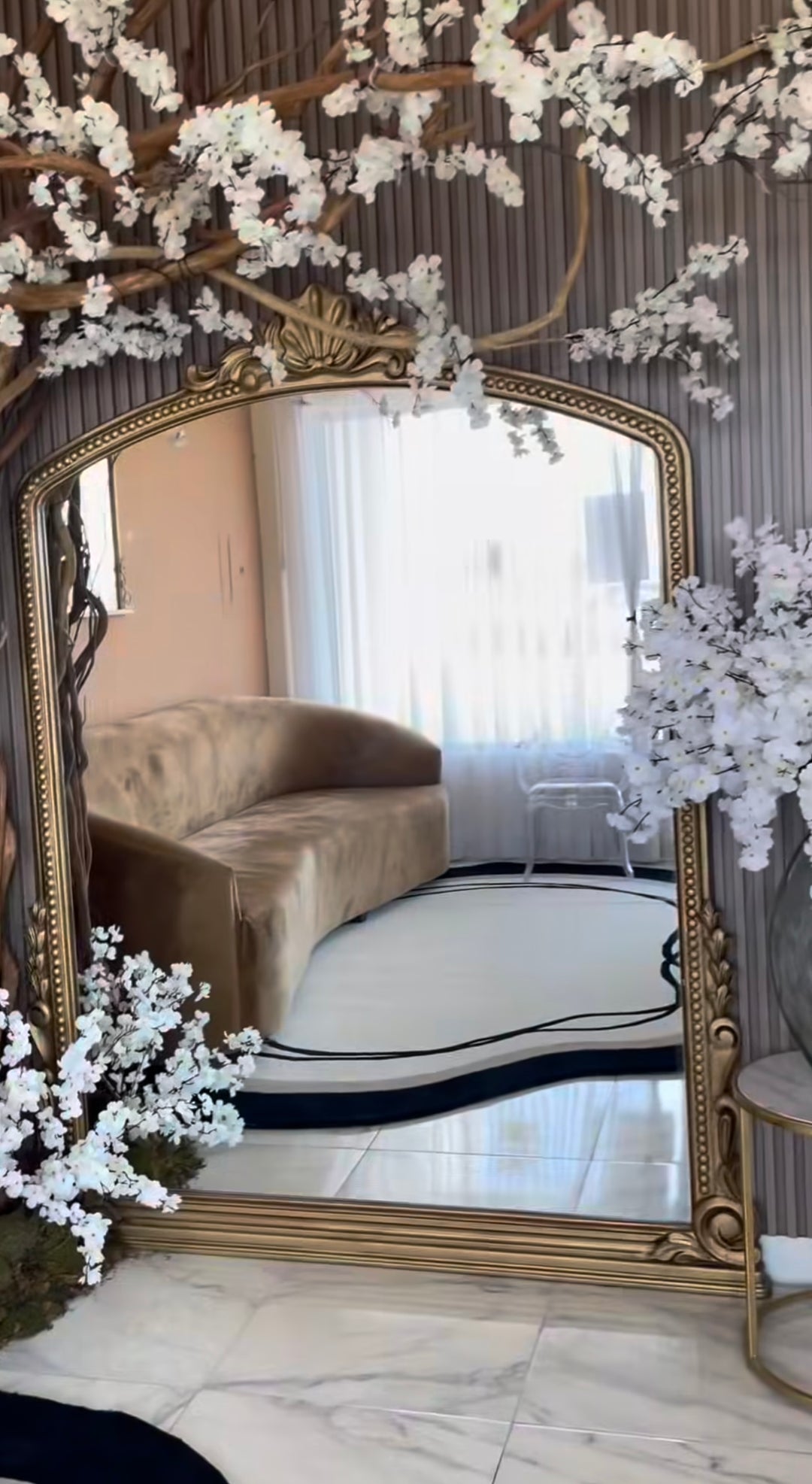 Beluga Tufted Design 57 Ivory Black