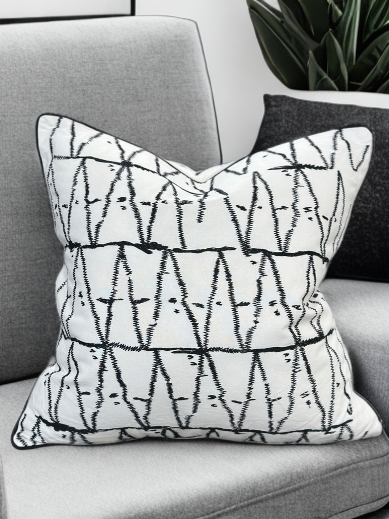 VIVA015 White
