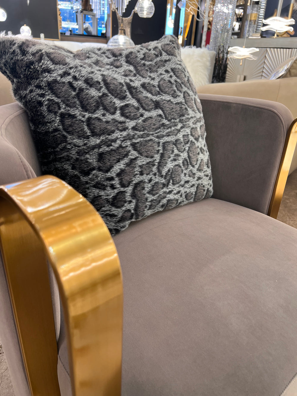 Faux Mink Pillow - MINKO 12 Black Leopard