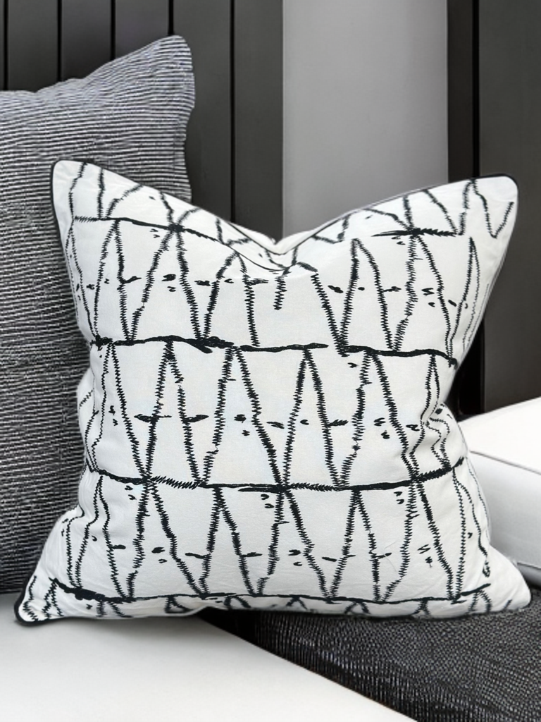 VIVA015 White