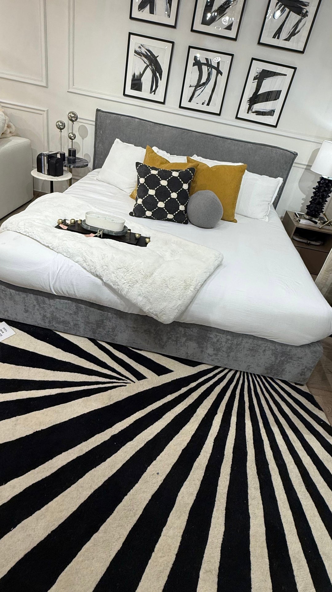 Beluga Tufted Design 60