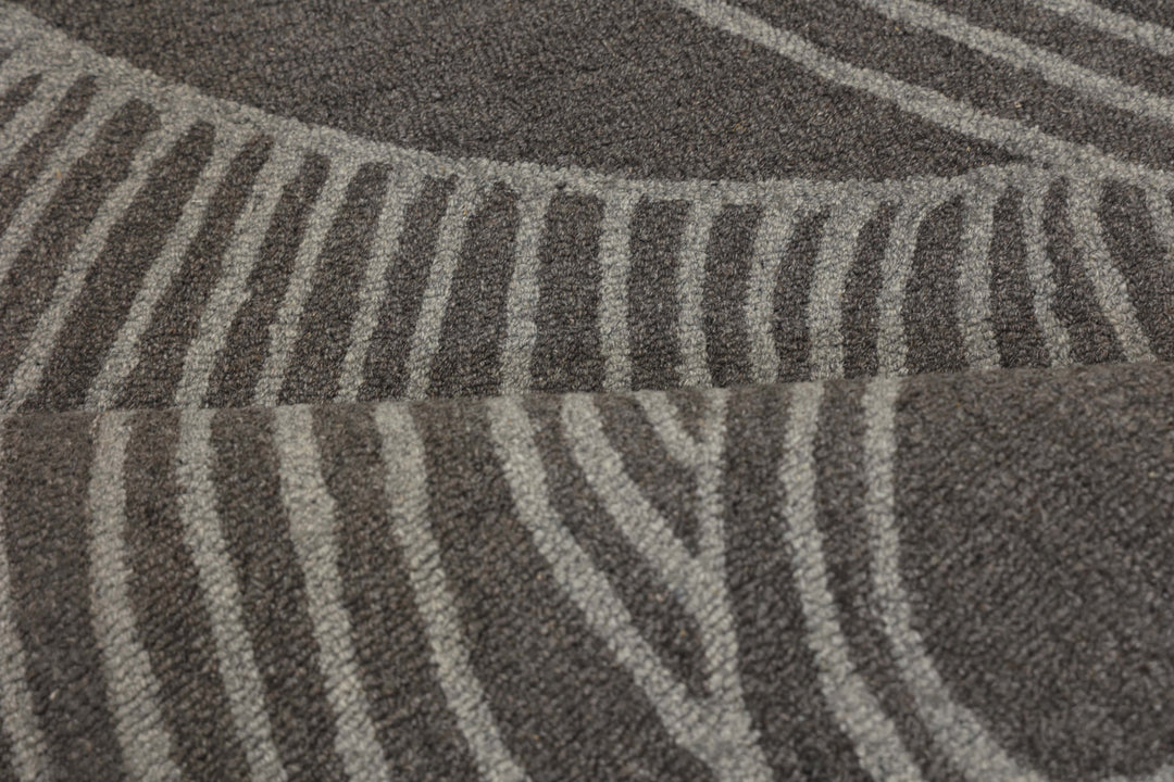 Beluga Tufted Design 26