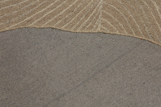 Beluga Tufted Design 28