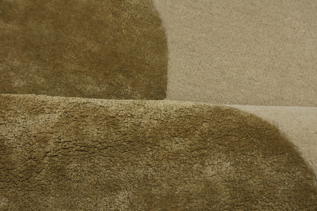 Beluga Tufted Design 43 Gold