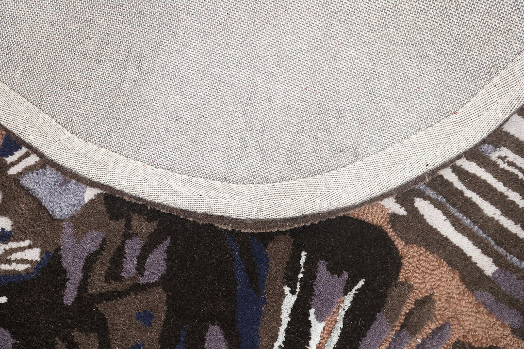 Beluga Tufted Design 74