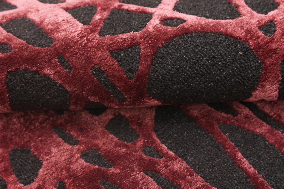 Beluga Tufted Design 77 Round