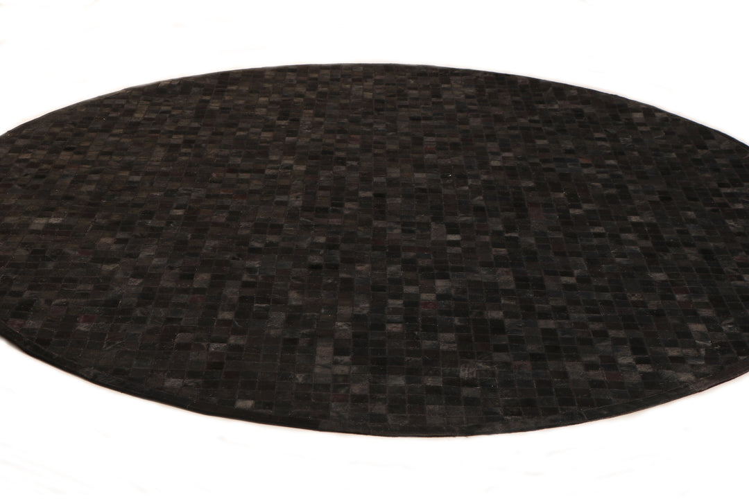 Tikkul Solid Black Round