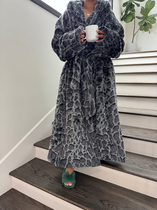 Faux Mink Robe - MINKO 12 Black Leopard