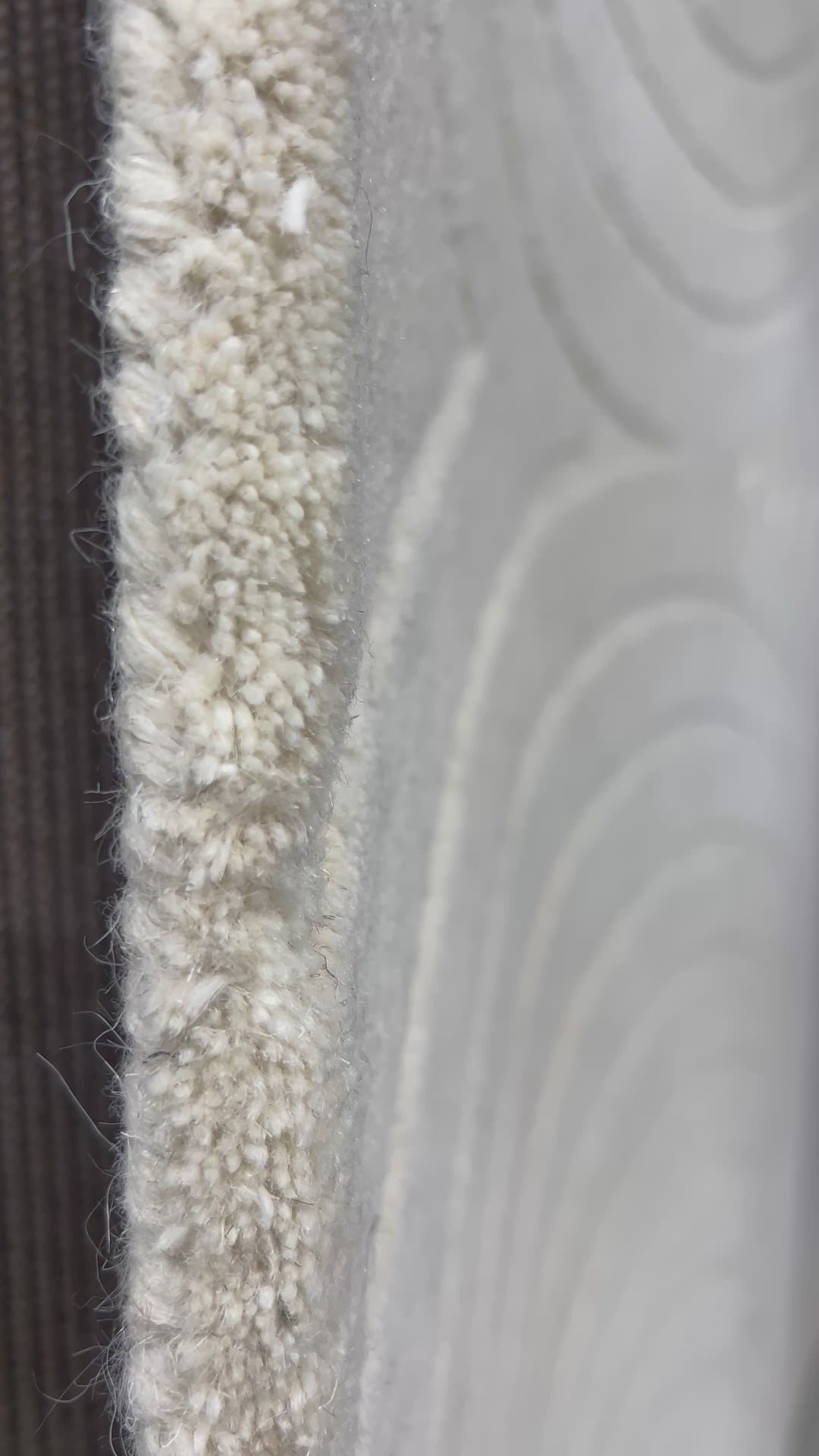 Beluga Tufted Design 63 Ivory