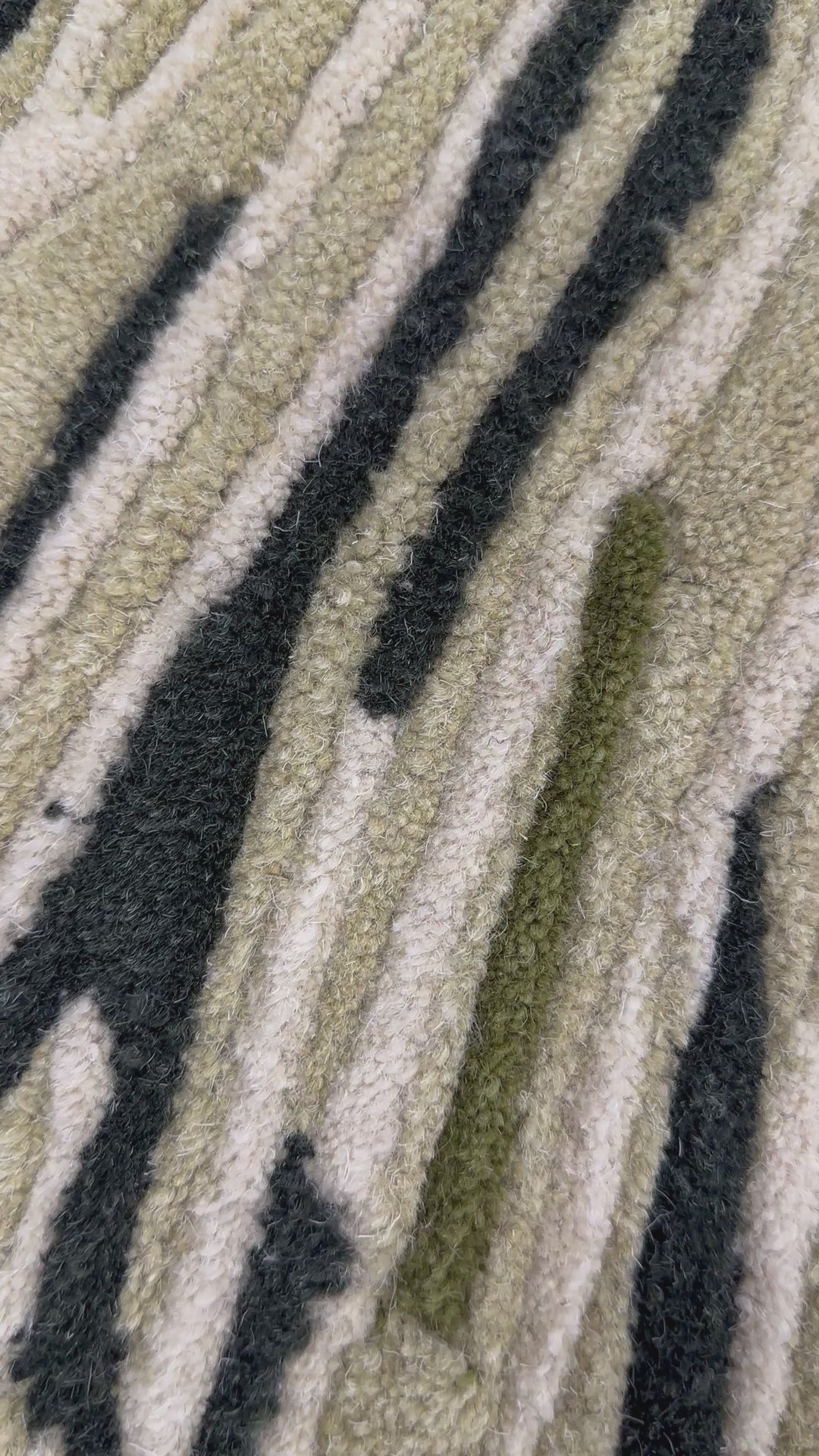 Beluga Tufted Design 72
