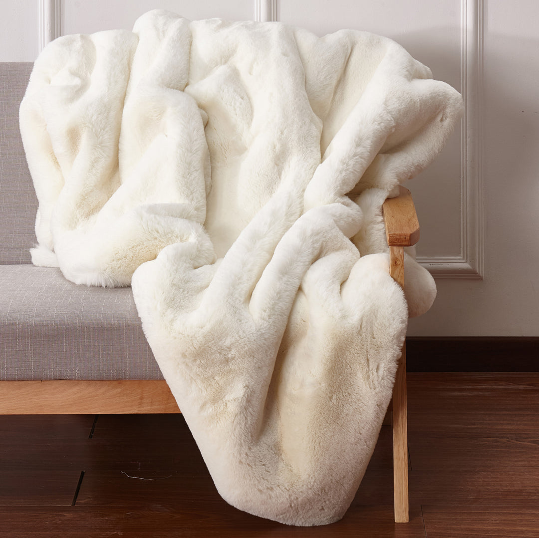 Modern Soft Luxury Chinchilla Feel Faux Fur Throw by Rug Factory Plus - Rug Factory Plus