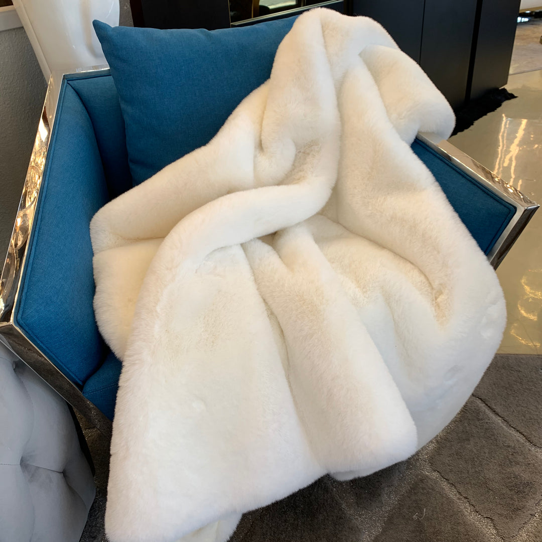 Chinchilla Feel Faux Fur Throw/Blanket