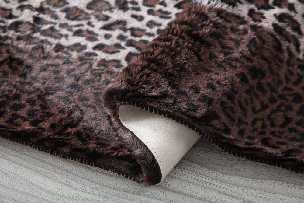 Lepo Area Rugs Collection