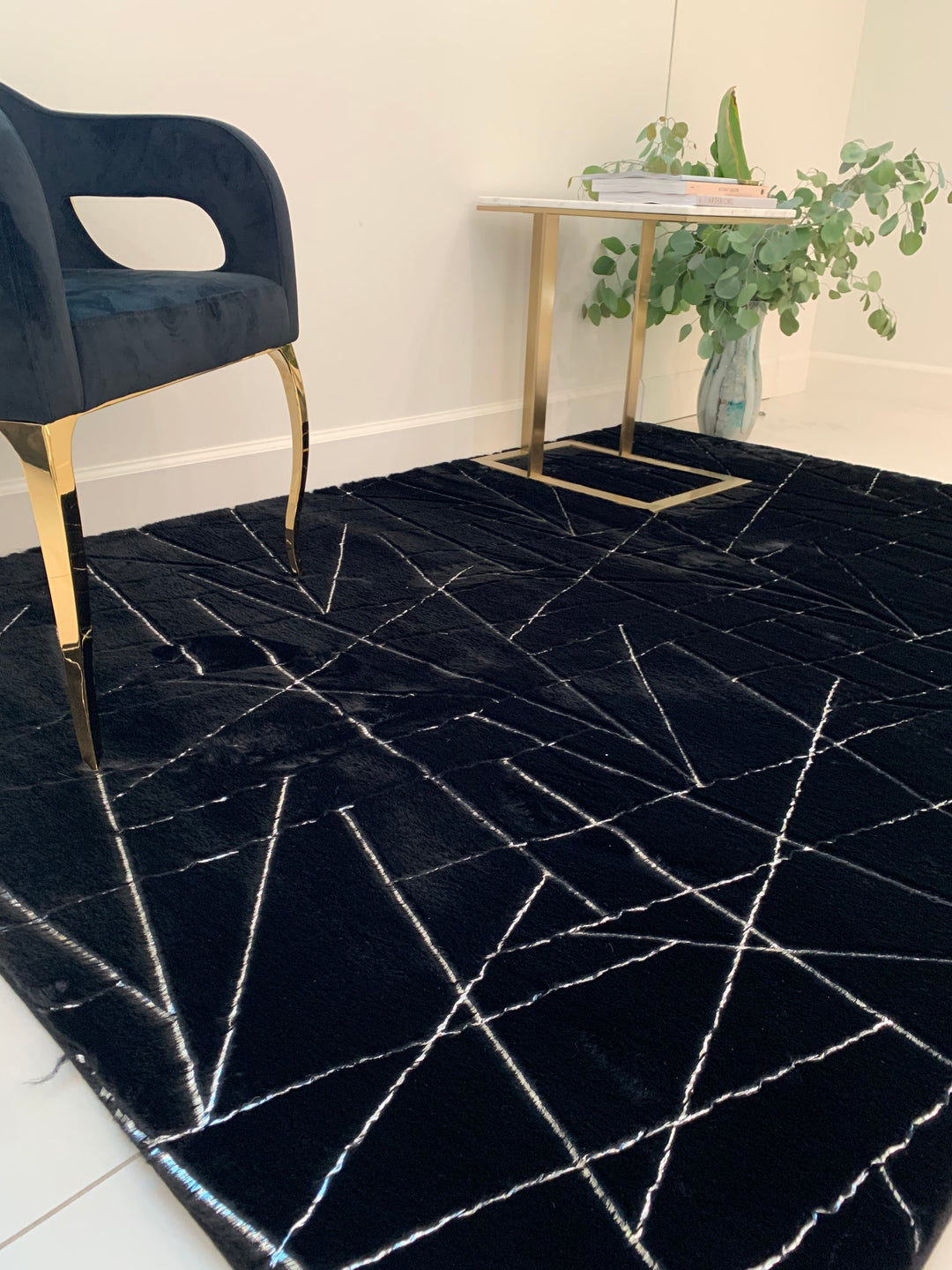 Metallic Area Rug Black Lines