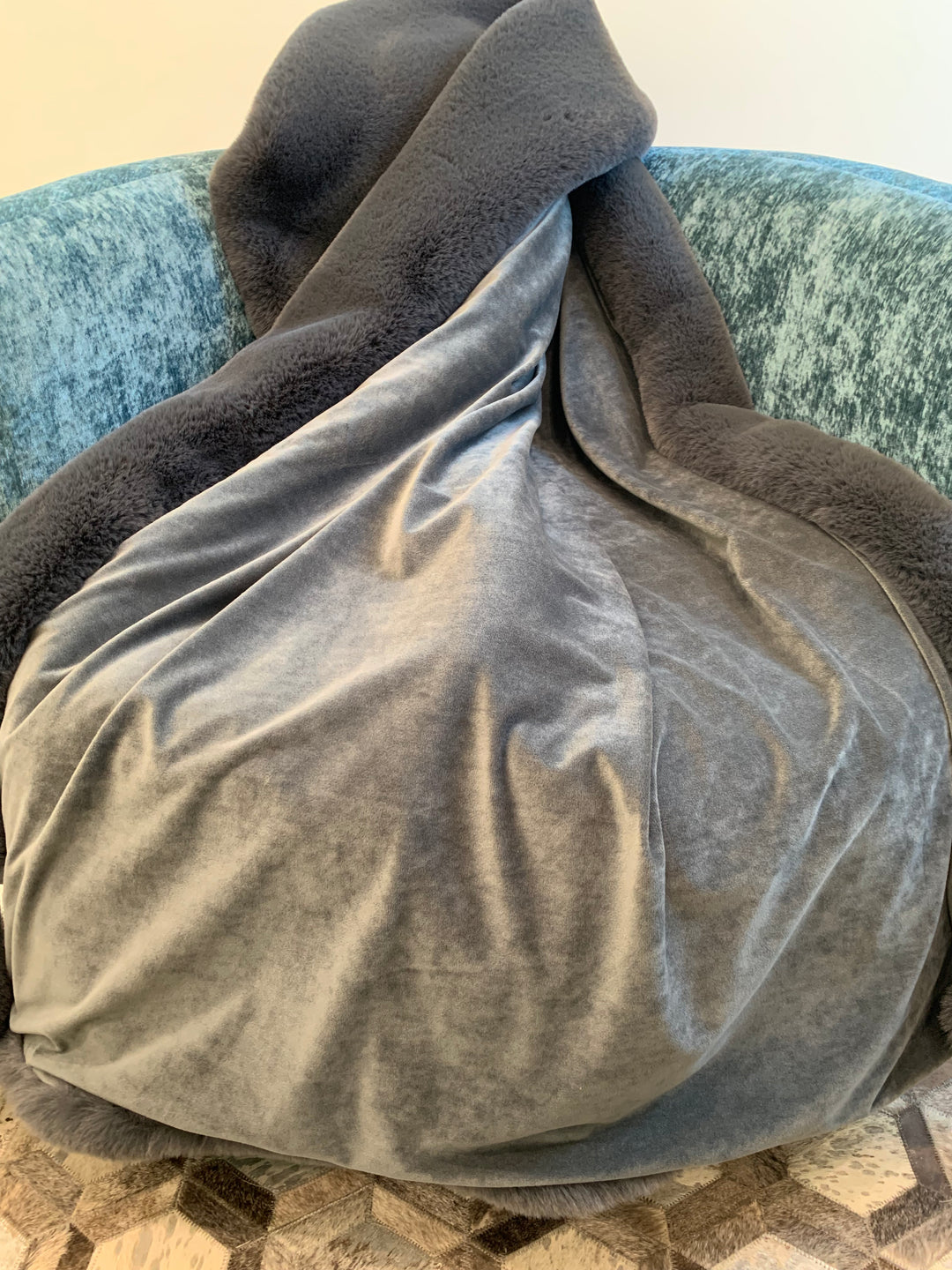 Chinchilla Feel Faux Fur Throw/Blanket
