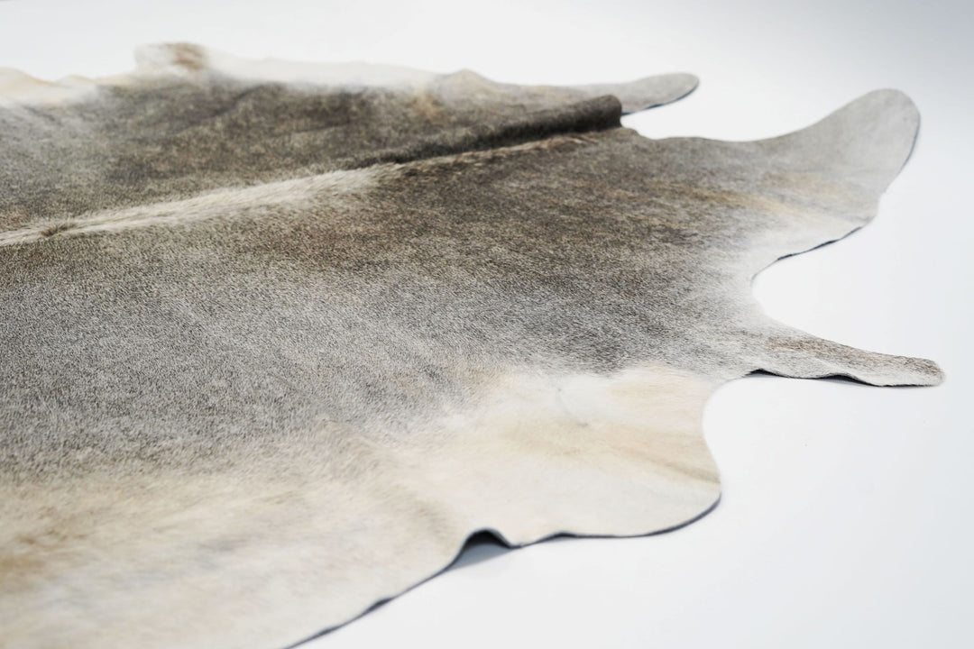 Real Leather Cowhide Cow8 by Rug Factory Plus