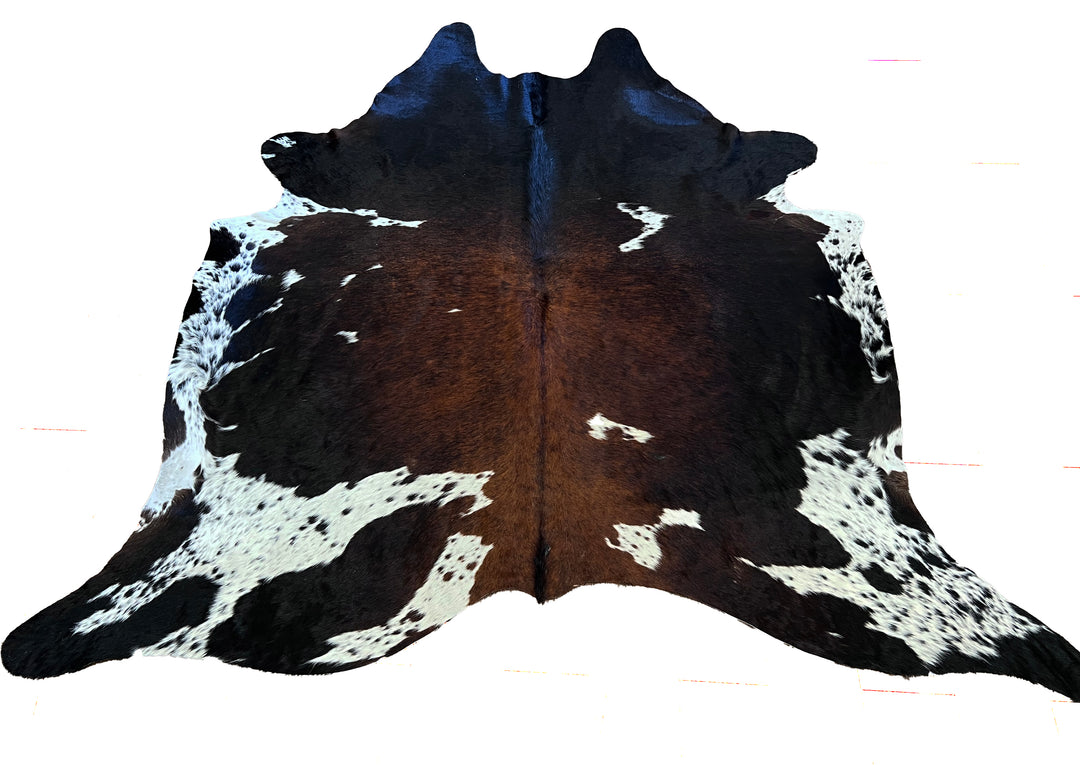 Real Leather Cowhide Cow9 by Rug Factory Plus