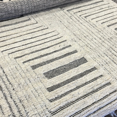 Handknotted KV-MC-189